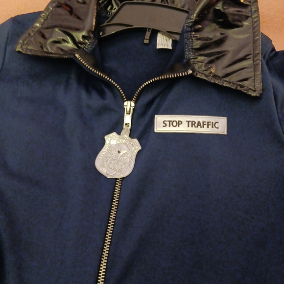 FEMALE..HOLLOWEEN POLICE 5-PIECE JUMPSUIT..COSTUME WITH/ ACCESSORIES ..SZ.MED.. - Picture 2 of 9